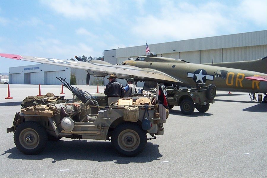 3 Jeeps & a Bomber.JPG (161912 bytes)