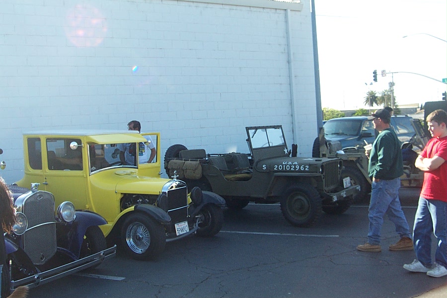 A & W Drive Inn b.JPG (127798 bytes)