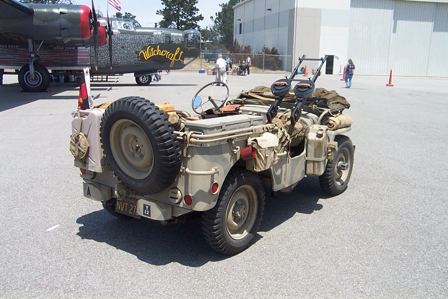 Collins Foundation Bombers_1534.JPG (212599 bytes)