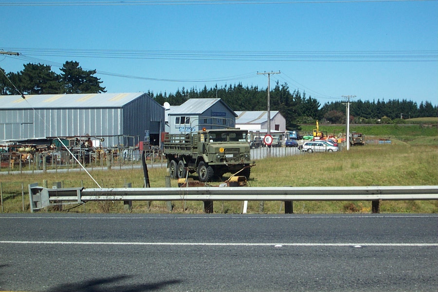 NZ___Truck.JPG (183753 bytes)