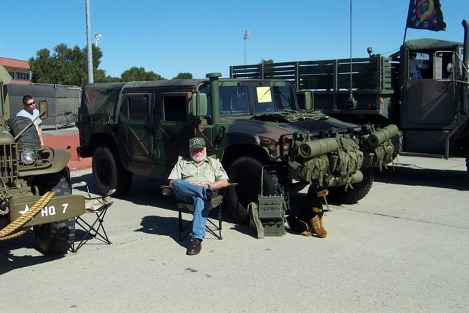 Travis_Air_Show_3095_75_PG.jpg (56257 bytes)